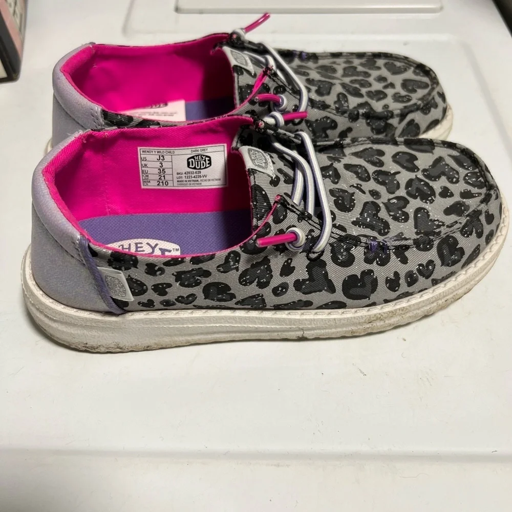 Hey Dude Kids Leopard Print Shoes Wendy wild child - Black and Pink kids size 3
